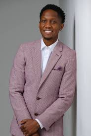 Warren Broadnax Sits Down with Cosign Magazine on Building She's Happy Hair